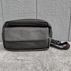 Outbrook Faux Leather Retro Style Fanny Pack Black